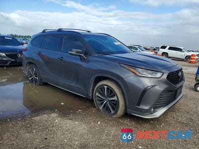 Czwarte zdjęcie samochodu z boku: 2021 TOYOTA HIGHLANDER XSE VIN:5TDLZRAH5MS068907 - miniatura