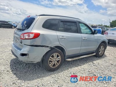 Trzecie zdjęcie samochodu z tyłu: 2010 HYUNDAI SANTA FE GLS VIN:5NMSG3AB9AH395884 - miniatura