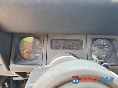 Zdjęcie 9 z 12 samochodu: 1995 JEEP WRANGLER / YJ S VIN:1J4FY19P2SP285460 - miniatura