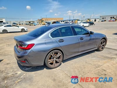 Trzecie zdjęcie samochodu z tyłu: 2021 BMW 330I VIN:3MW5R1J04M8C08939 - miniatura
