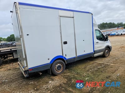 Trzecie zdjęcie samochodu z tyłu: 2022 FORD TRANSIT 350 DELIVERY TRUCK VIN:1FDBW5Z85NKA39803 - miniatura