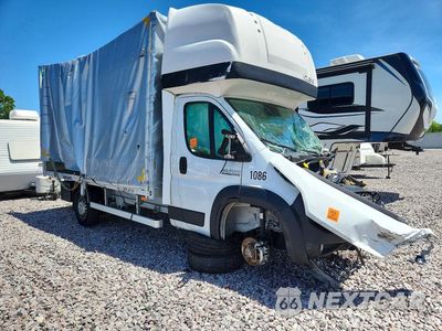 Czwarte zdjęcie samochodu z boku: 2024 RAM PROMASTER 3500 CURTAIN SIDE TRUCK VIN:3C7WRVLG2RE151869 - miniatura
