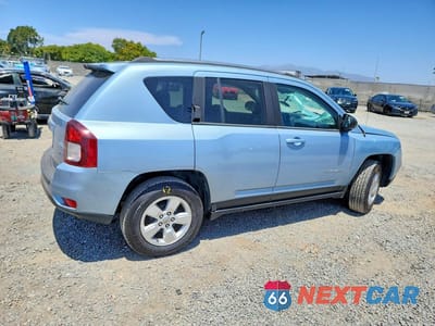 Trzecie zdjęcie samochodu z tyłu: 2014 JEEP COMPASS SPORT VIN:1C4NJCBA8ED593777 - miniatura