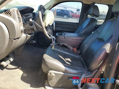 Zdjęcie 7 z 12 samochodu: 2008 CHEVROLET SILVERADO K1500 VIN:2GCEK19J481105920 - miniatura