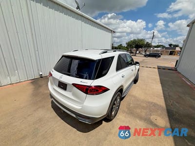 Czwarte zdjęcie samochodu z boku: 2020 MERCEDES-BENZ GLE 350 4MATIC VIN:4JGFB4KE9LA071521 - miniatura