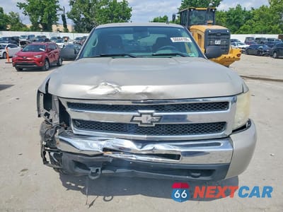 Piąte zdjęcie samochodu w środku: 2009 CHEVROLET SILVERADO K1500 VIN:1GCEK19C89Z256950 - miniatura