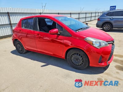 Czwarte zdjęcie samochodu z boku: 2015 TOYOTA YARIS 5-DOOR L VIN:VNKKTUD35FA043142 - miniatura