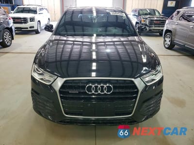 Piąte zdjęcie samochodu w środku: 2018 AUDI Q3 PREMIUM VIN:WA1ECCFS6JR027170 - miniatura