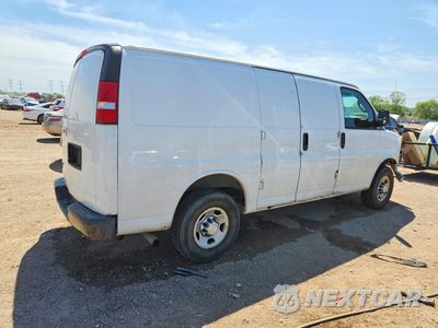 Trzecie zdjęcie samochodu z tyłu: 2018 CHEVROLET EXPRESS G3500 VIN:1GCZGGFP0J1208715 - miniatura