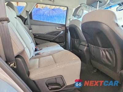 Zdjęcie 11 z 13 samochodu: 2017 HYUNDAI SANTA FE SE VIN:KM8SMDHF0HU167701 - miniatura