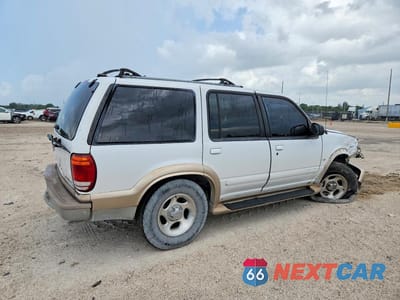 Trzecie zdjęcie samochodu z tyłu: 2000 FORD EXPLORER EDDIE BAUER VIN:1FMZU64P6YUB30936 - miniatura