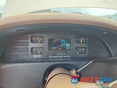 Zdjęcie 9 z 12 samochodu: 1995 CHEVROLET CAPRICE / IMPALA CLASSIC SS VIN:1G1BL52P4SR157433 - miniatura