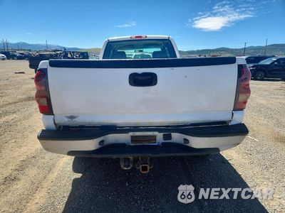 Zdjęcie 6 z 12 samochodu: 2005 CHEVROLET SILVERADO K2500 HEAVY DUTY VIN:1GCHK29U75E269945 - miniatura