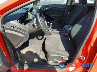 Zdjęcie 7 z 12 samochodu: 2015 FORD FOCUS SE VIN:1FADP3F21FL215634 - miniatura