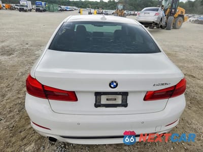 Zdjęcie 6 z 12 samochodu: 2018 BMW 530E VIN:WBAJA9C5XJB032745 - miniatura