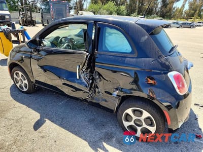 Drugie zdjęcie samochodu z przodu: 2015 FIAT 500 ELECTRIC VIN:3C3CFFGE9FT667049 - miniatura