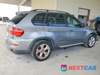 Trzecie zdjęcie samochodu z tyłu: 2012 BMW X5 XDRIVE35I VIN:5UXZV4C51CL745591 - miniatura