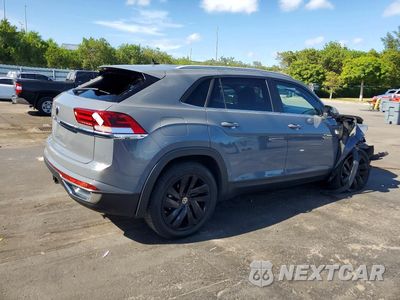 Trzecie zdjęcie samochodu z tyłu: 2020 VOLKSWAGEN ATLAS CROSS SPORT SE VIN:1V2YE2CA1LC214484 - miniatura