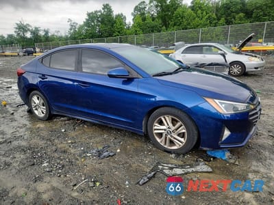 Czwarte zdjęcie samochodu z boku: 2019 HYUNDAI ELANTRA VALUE EDITION VIN:5NPD84LF0KH404858 - miniatura