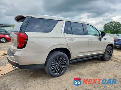 Trzecie zdjęcie samochodu z tyłu: 2021 GMC YUKON DENALI VIN:1GKS2DKLXMR206305 - miniatura