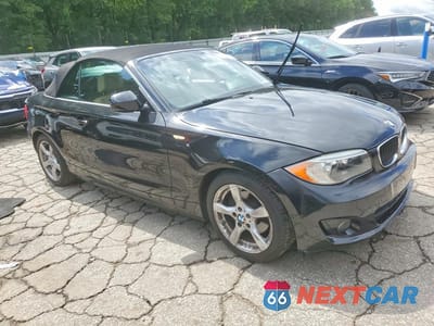 Czwarte zdjęcie samochodu z boku: 2013 BMW 128 I VIN:WBAUN1C5XDVR01849 - miniatura