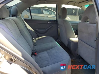 Zdjęcie 10 z 12 samochodu: 2005 HONDA CIVIC LX VIN:2HGES15585H549797 - miniatura