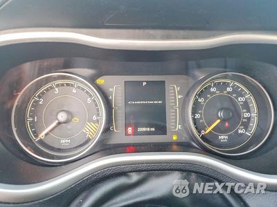 Zdjęcie 9 z 14 samochodu: 2015 JEEP CHEEROKEE VIN:1C4PJLCB0FW518478 - miniatura
