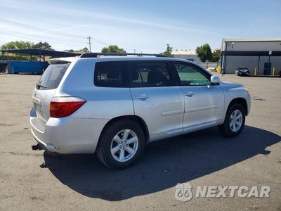 Trzecie zdjęcie samochodu z tyłu: 2010 TOYOTA HIGHLANDER VIN:5TDKK3EH3AS006439 - miniatura