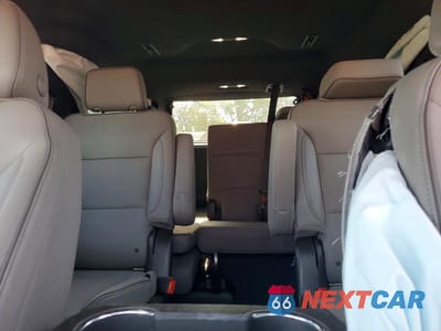 Zdjęcie 10 z 13 samochodu: 2022 GMC YUKON SLT VIN:1GKS2BKD8NR122496 - miniatura