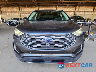 Piąte zdjęcie samochodu w środku: 2019 FORD EDGE TITANIUM VIN:2FMPK3K92KBB81198 - miniatura