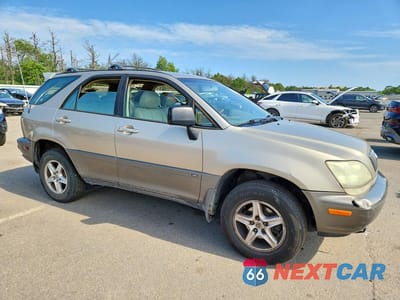 Czwarte zdjęcie samochodu z boku: 2003 LEXUS RX 300 VIN:JTJHF10U230308010 - miniatura