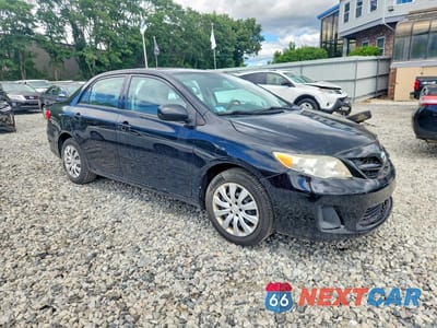 Czwarte zdjęcie samochodu z boku: 2012 TOYOTA COROLLA LE VIN:2T1BU4EE9CC895667 - miniatura
