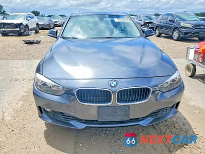 Piąte zdjęcie samochodu w środku: 2014 BMW 328 XI VIN:WBA3B3C57EJ977974 - miniatura