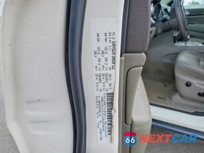 Zdjęcie 13 z 13 samochodu: 2011 JEEP GRAND CHEROKEE LAREDO VIN:1J4RR4GG7BC673063 - miniatura