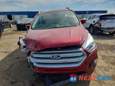 Piąte zdjęcie samochodu w środku: 2018 FORD ESCAPE TITANIUM VIN:1FMCU0J90JUD03378 - miniatura