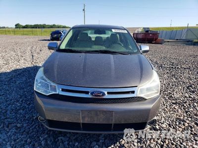 Piąte zdjęcie samochodu w środku: 2010 FORD FOCUS SEL VIN:1FAHP3HNXAW103737 - miniatura