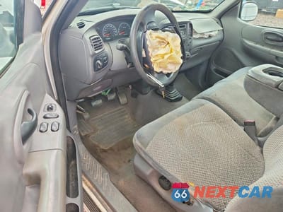 Zdjęcie 8 z 12 samochodu: 2000 FORD F150 XLT VIN:1FTZF1723YNB36303 - miniatura