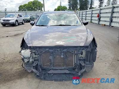 Piąte zdjęcie samochodu w środku: 2018 MAZDA 3 GRAND TOURING VIN:3MZBN1W39JM214790 - miniatura