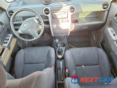 Zdjęcie 8 z 14 samochodu: 2005 SCION XB VIN:JTLKT334850203732 - miniatura