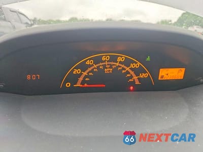 Zdjęcie 9 z 12 samochodu: 2010 TOYOTA YARIS BASE VIN:JTDKT4K31A5319815 - miniatura
