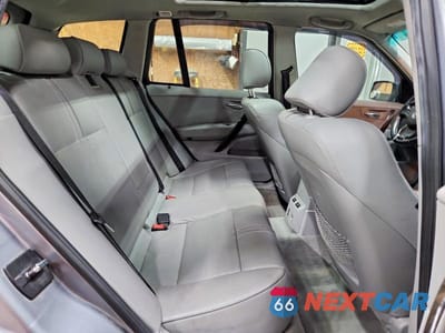 Zdjęcie 11 z 13 samochodu: 2007 BMW X3 3.0SI VIN:WBXPC93457WF09913 - miniatura