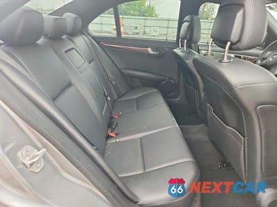 Zdjęcie 10 z 12 samochodu: 2009 MERCEDES-BENZ C 300 4MATIC VIN:WDDGF81X69R083259 - miniatura