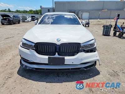 Piąte zdjęcie samochodu w środku: 2017 BMW 540 XI VIN:WBAJE7C30HG887698 - miniatura