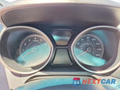 Zdjęcie 9 z 12 samochodu: 2012 HYUNDAI ELANTRA LIMITED VIN:5NPDH4AE9CH093913 - miniatura