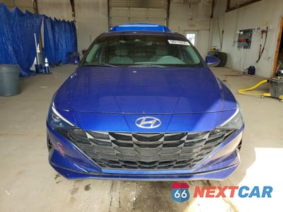 Piąte zdjęcie samochodu w środku: 2022 HYUNDAI ELANTRA SEL VIN:5NPLM4AG6NH060847 - miniatura