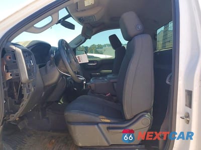Zdjęcie 7 z 13 samochodu: 2019 CHEVROLET SILVERADO C1500 VIN:3GCNWAEH0KG223467 - miniatura