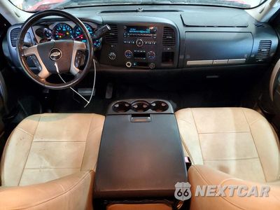 Zdjęcie 8 z 12 samochodu: 2010 CHEVROLET SILVERADO K1500 LT VIN:1GCSKSE39AZ170503 - miniatura