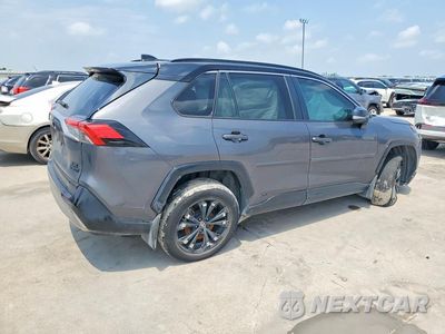 Trzecie zdjęcie samochodu z tyłu: 2024 TOYOTA RAV4 XSE VIN:4T3E6RFV7RU175317 - miniatura