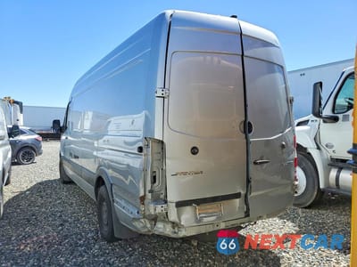 Drugie zdjęcie samochodu z przodu: 2015 MERCEDES-BENZ SPRINTER 2500 VIN:WD3PE8DC8F5957811 - miniatura