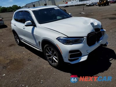 Czwarte zdjęcie samochodu z boku: 2022 BMW X5 XDRIVE40I VIN:5UXCR6C09N9L33980 - miniatura
